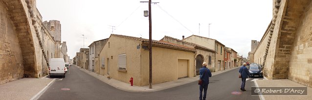 View from the corner of Boulevard Intérior Est and Boulevard Intérior Nord in the mediæval walled city of Aigues-Mortes